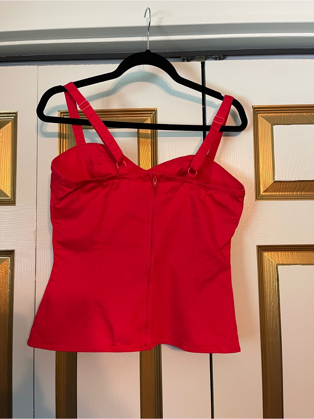 Vixen by Micheline Pitt Red Maneater Top With Built In Bra OLD FIT - Picture 3 of 4